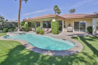 57575 Seminole Dr in La Quinta, CA - Foto de edificio - Building Photo