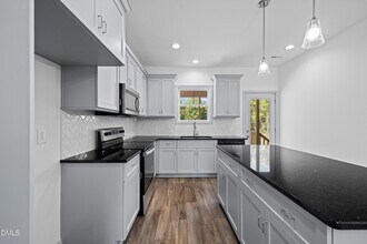 73 Falls Riv ct in Broadway, NC - Building Photo - Building Photo