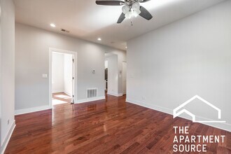 1159 W Lunt Ave in Chicago, IL - Building Photo - Building Photo