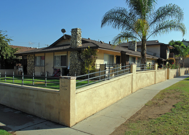 1134 W 9th St in Corona, CA - Building Photo - Building Photo