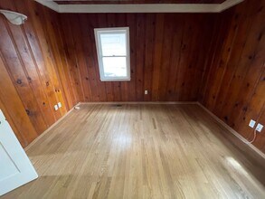 1207 Lawton Ave in Pacific Grove, CA - Foto de edificio - Building Photo