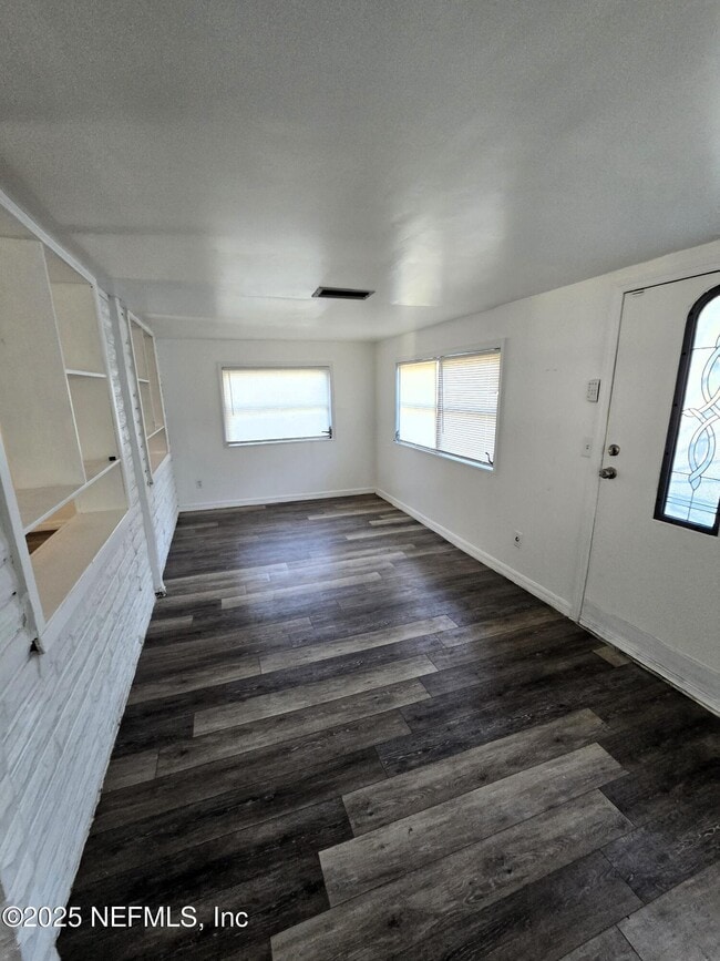 9142 4th Ave in Jacksonville, FL - Building Photo - Building Photo