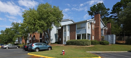 Hampton Courts in Columbia, SC - Foto de edificio - Building Photo