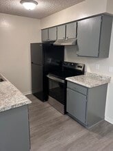 1212 S Rogers Rd in Irving, TX - Building Photo - Building Photo