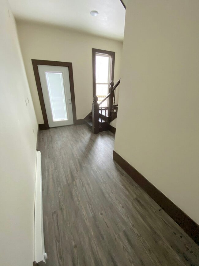 113 St Louis St in Eau Claire, WI - Building Photo - Building Photo