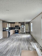 5900 Osage Rd in Waterloo, IA - Building Photo - Building Photo
