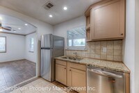 1111 N Garfield Ave photo'