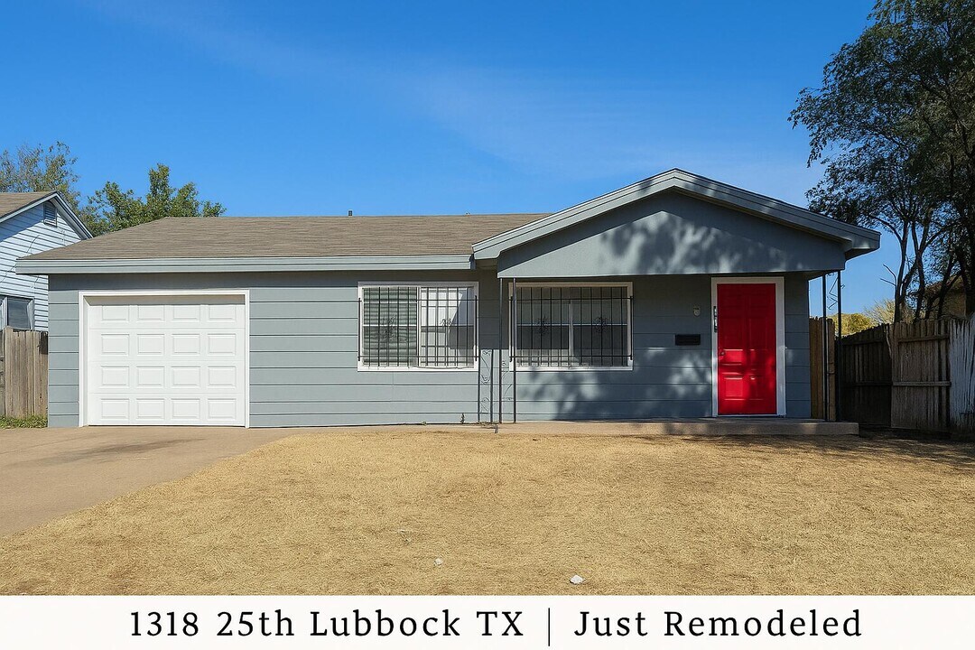 1318 25th St in Lubbock, TX - Building Photo