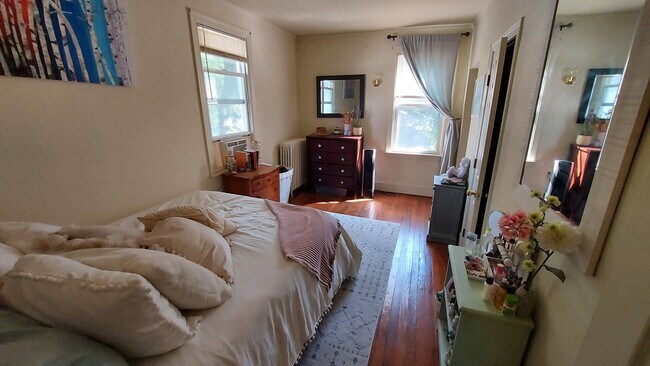 5107 Roland Ave in Baltimore, MD - Building Photo - Building Photo