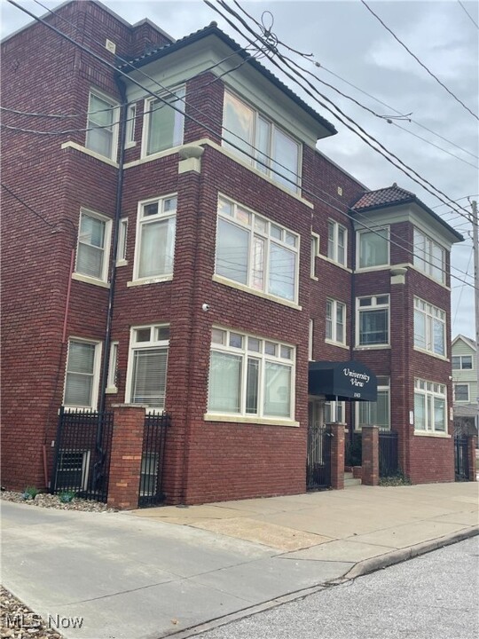 11433 Ashbury Ave in Cleveland, OH - Building Photo