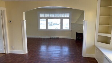 7115 Laverne Ave in Parma, OH - Building Photo - Building Photo