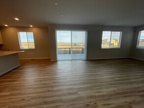 1361 Brookfield Pl in Erie, CO - Foto de edificio - Building Photo