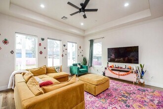 1504 Evelyn St in Houston, TX - Foto de edificio - Building Photo