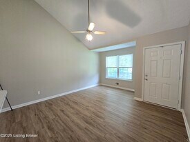 3712 Locust Ave in Jeffersontown, KY - Building Photo