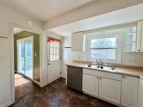 1109 W Kirby Ave in Champaign, IL - Building Photo - Building Photo