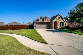 11905 Long Stone Dr in Burleson, TX - Building Photo - Building Photo