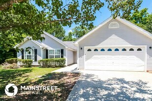 1012 Forest Glen in Jonesboro, GA - Building Photo