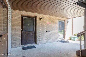 229 Medford Ct in Englishtown, NJ - Building Photo - Building Photo