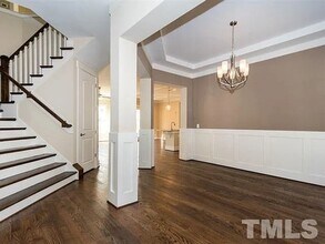 132 Larkin Ln in Chapel Hill, NC - Foto de edificio - Building Photo