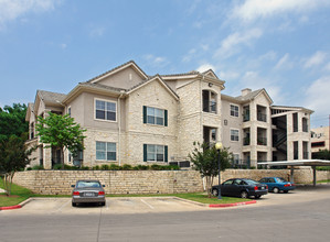 Woodward in Austin, TX - Foto de edificio - Building Photo