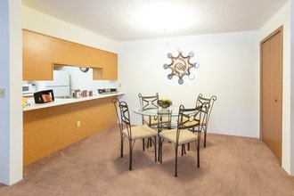 Hornbrook Estates Apartments in Evansville, IN - Foto de edificio - Interior Photo