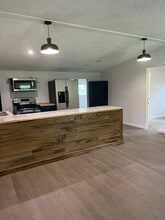 109 Caracas St in Interlachen, FL - Building Photo - Building Photo