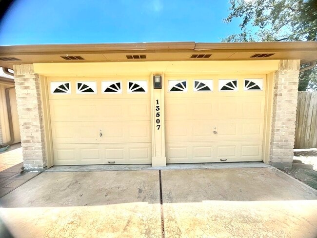 13507 Chipman Glen Dr