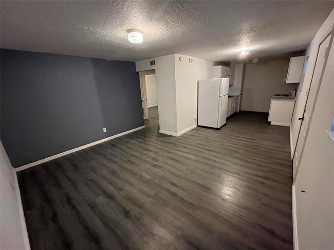 640 E Pipkin St in Beaumont, TX - Building Photo - Building Photo
