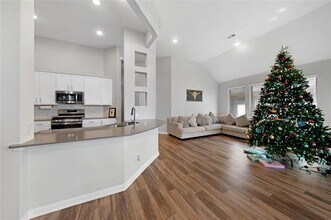 16521 Garden Dr in Celina, TX - Foto de edificio - Building Photo