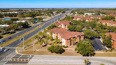 5560 Metrowest Blvd in Orlando, FL - Building Photo - Building Photo