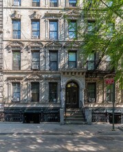 141 West 10th Street in New York, NY - Building Photo - Floor Plan