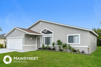 517 SW 25th Ln in Cape Coral, FL - Building Photo - Building Photo