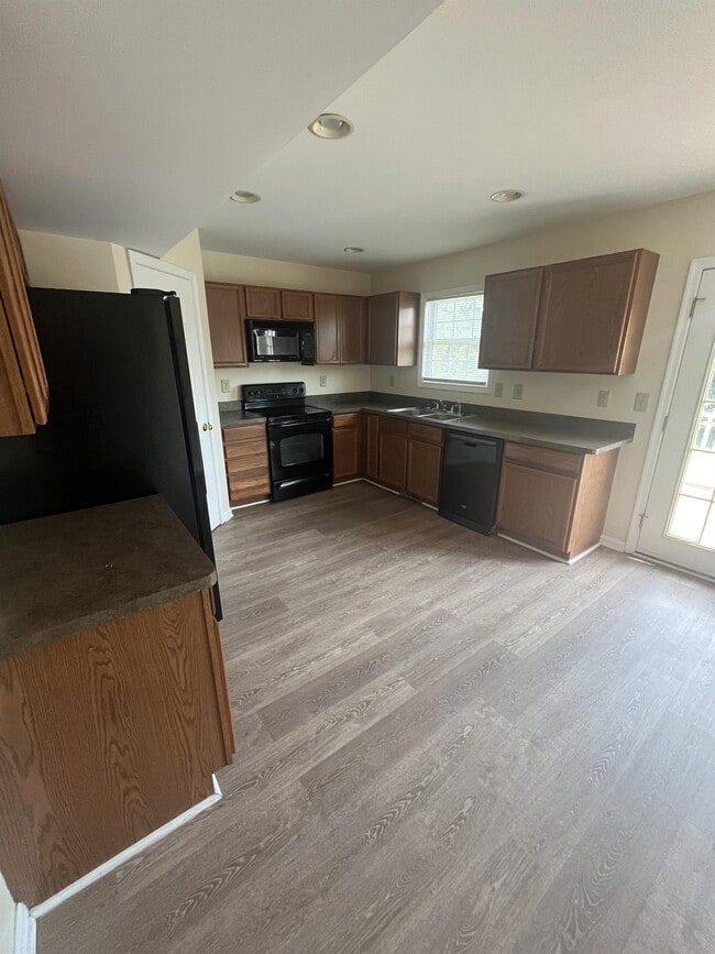 118 Myatt Ct in Inwood, WV - Building Photo - Building Photo