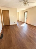 1 Frankie Ln in Elkview, WV - Building Photo