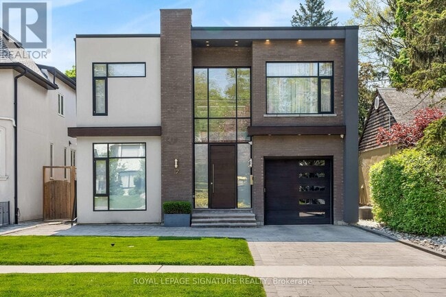 property at 17 Nesbitt Dr