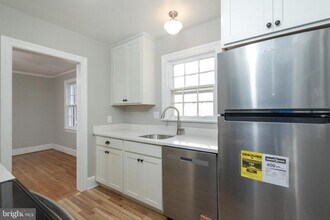 312 N Highland St in Arlington, VA - Building Photo - Building Photo