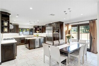 4529 Don Pio Dr in Los Angeles, CA - Building Photo - Building Photo