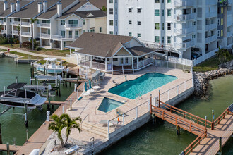 Captiva Cay in St Pete Beach, FL - Building Photo - Building Photo