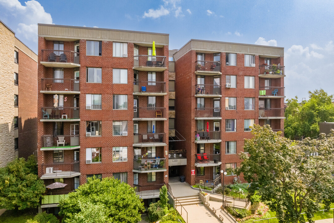 5800 Monk Boul in Montréal, QC - Building Photo