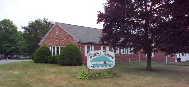 Hilltop Terrace in Plainville, MA - Building Photo - Building Photo