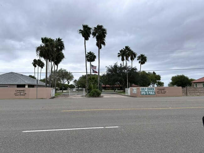 1325 Cottonwood Blvd in Harlingen, TX - Building Photo - Building Photo