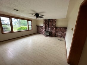 881 Moyer Ave in Boardman, OH - Building Photo - Building Photo
