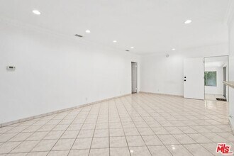 5630 Radford Ave in Los Angeles, CA - Building Photo - Building Photo