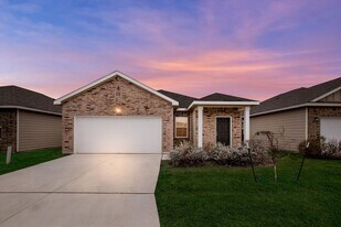 14324 Gila Crossing in San Antonio, TX - Building Photo