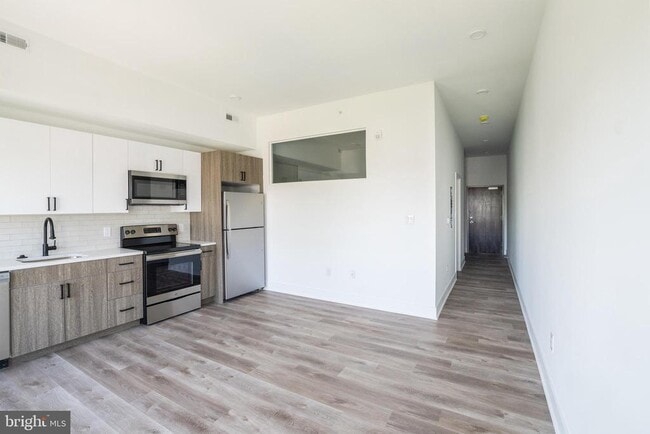 1420 Point Breeze Ave