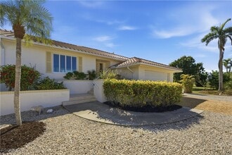 1235 Par View Dr in Sanibel, FL - Building Photo - Building Photo