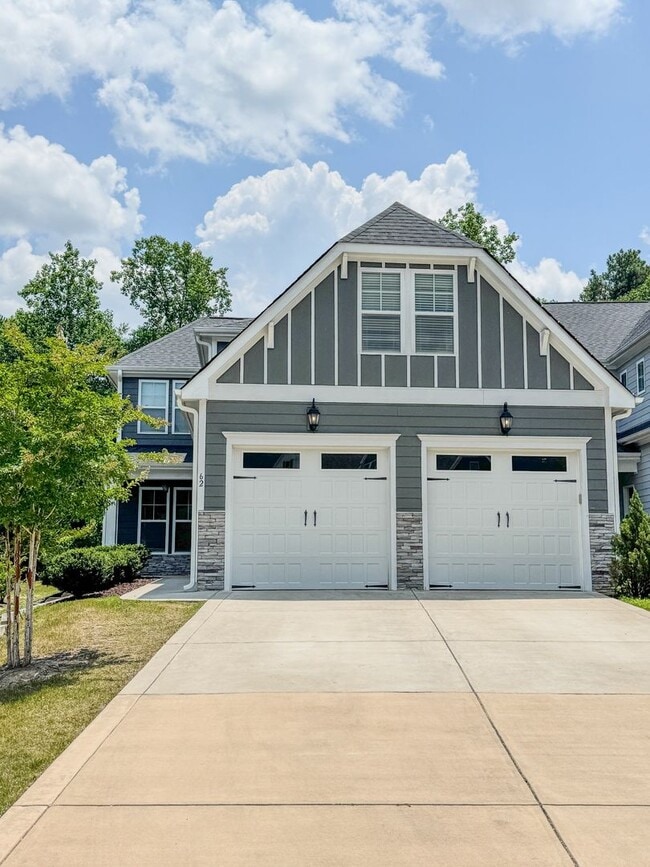 62 Spruce Holw Cir