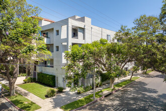 1546 Camden Ave in Los Angeles, CA - Building Photo - Primary Photo