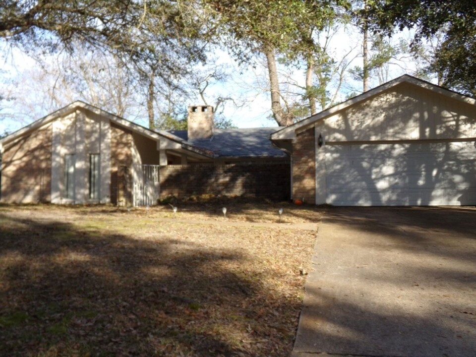 483 Co Rd 5021 in Nacogdoches, TX - Building Photo