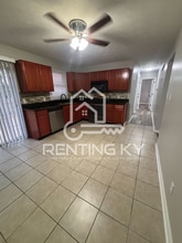226 Ridgewood Dr in Nicholasville, KY - Building Photo - Building Photo